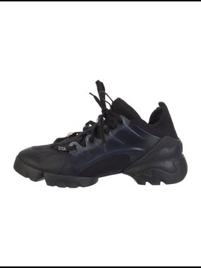 Dior Men’s Black Sculpted Runner Sneaker